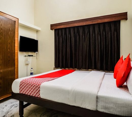 OYO Flagship 30000 Hotel Panghat