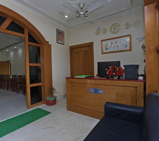 OYO 44618 Paradise Guest House