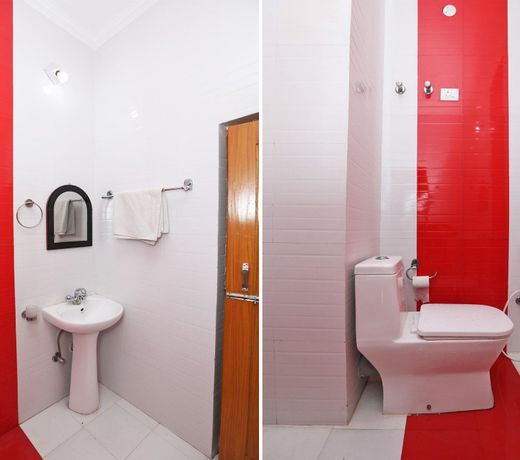OYO 44618 Paradise Guest House