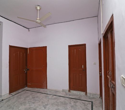 OYO 37023 Siya Diya Residency