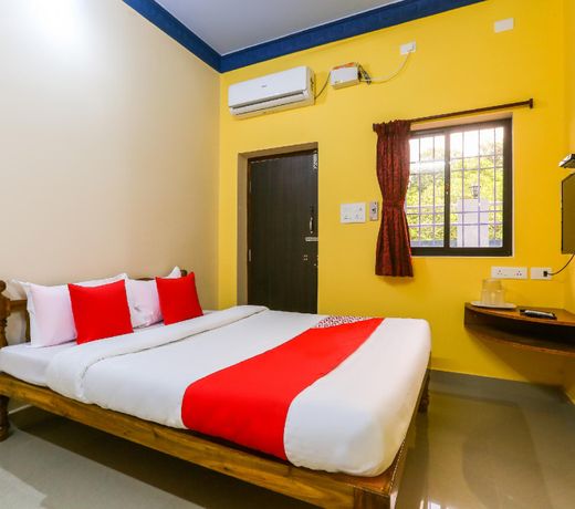 OYO 63952 Le Mantra Inn