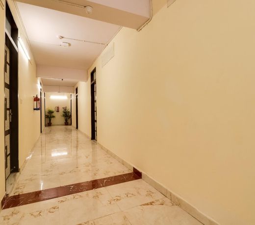 OYO 65500 Rohini Inn