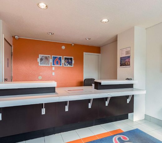 Motel 6 Beaverton