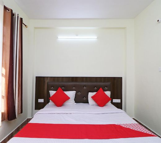OYO 38712 Rk Guest House