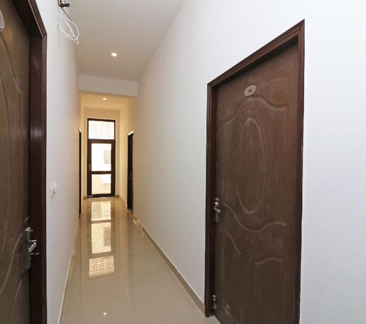 Capital O 43252 The Avenue Stay