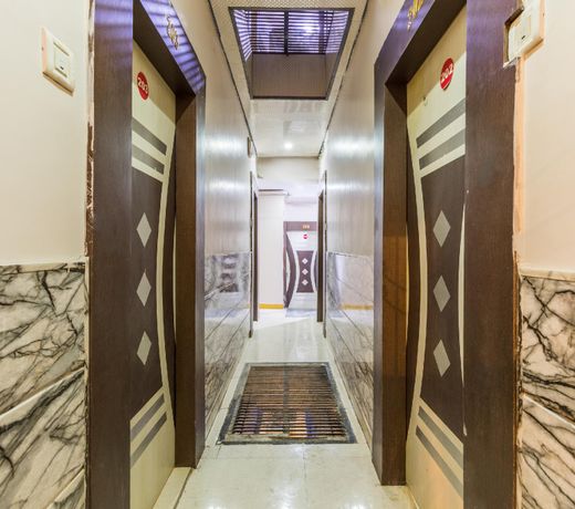 OYO 36623 Hotel Mahakal Sagar