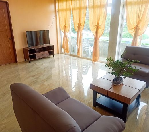 Private home @New Road, Banica Roxas city