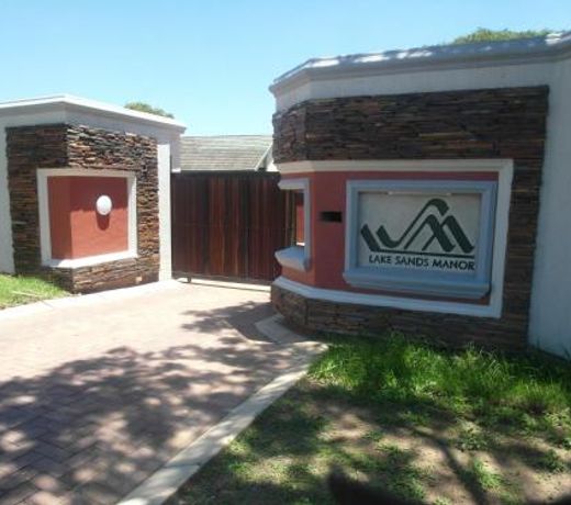 Lake Sands Manor