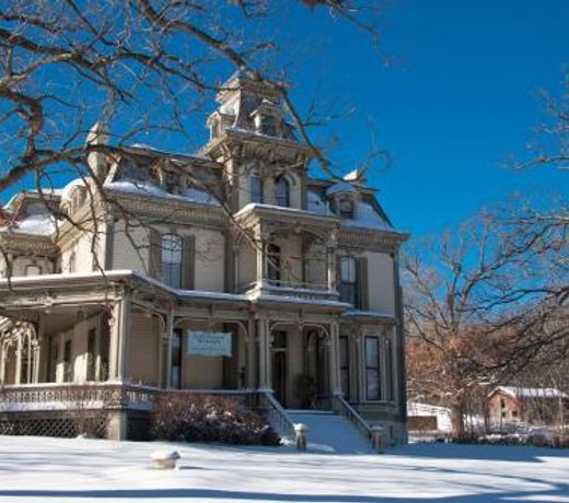 Garth Woodside Mansion Bed and Breakfast