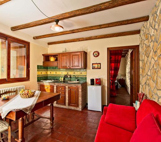 B&B Horse House