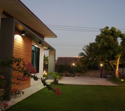 Fang Green Home