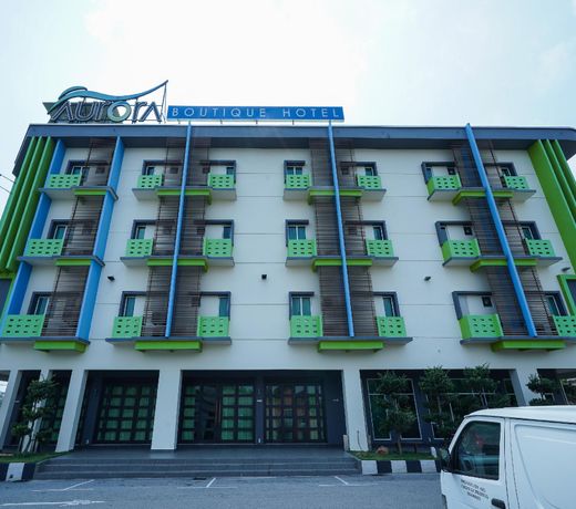 OYO Capital O 89350 Aurora Boutique Hotel