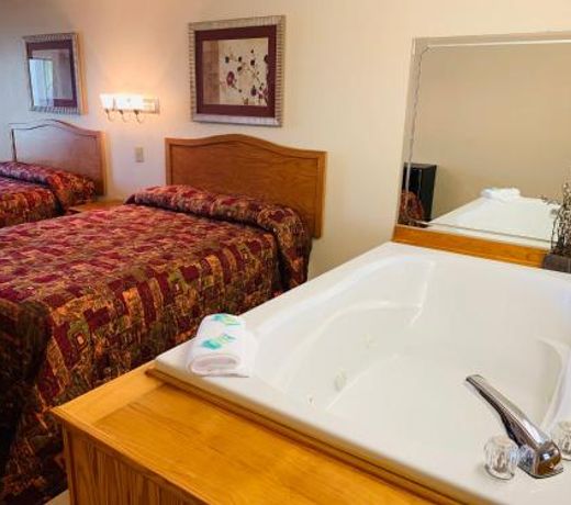 Landmark Inn