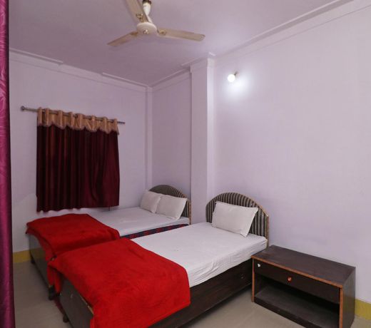SPOT ON 44390 Amrapali Guest House
