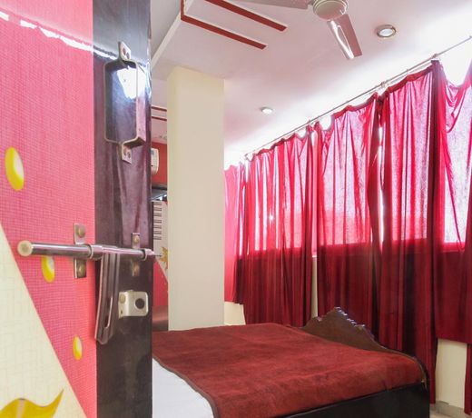 SPOT ON 48871 Ay Hotel
