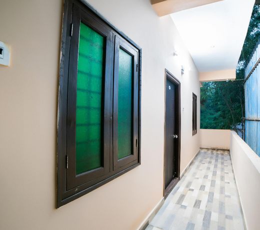 OYO 47332 Hotel Dolphin