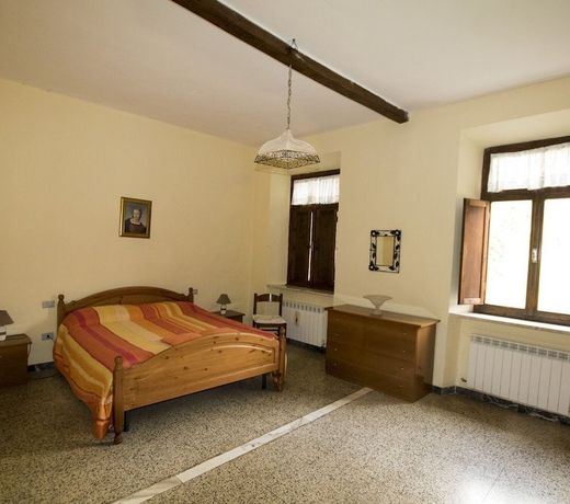 Rustic Tuscan style apartment