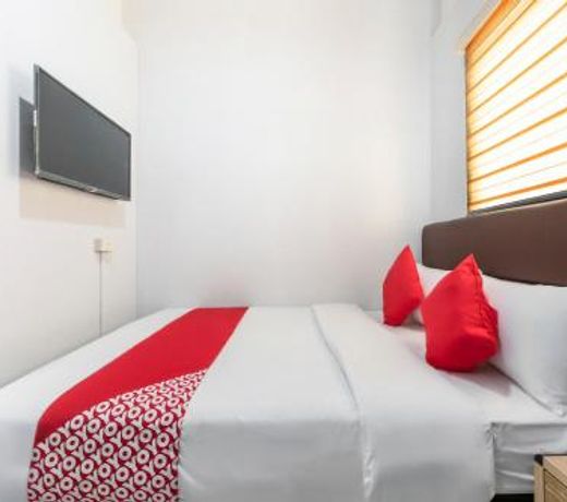 OYO 515 Finnex Hotel
