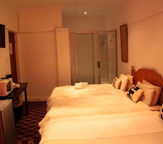 Kwazi Guest House
