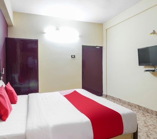 OYO 45895 Hotel Blue Nile