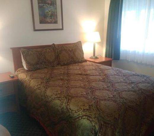 Cedar Lodge