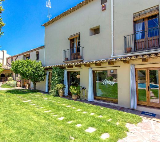 107562 - Villa in Castellar del Valles