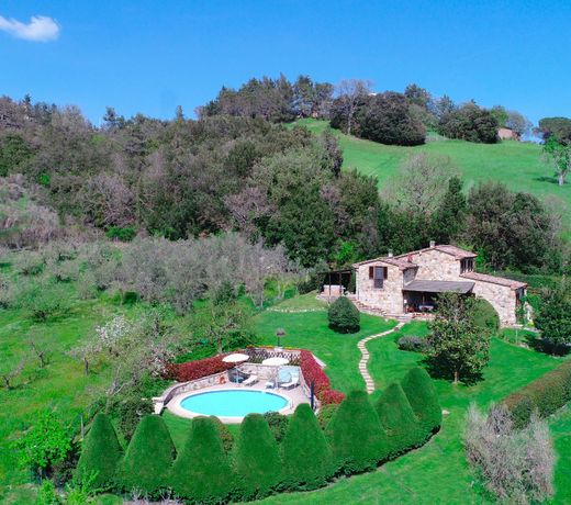 Private Villa Tuscany for honeymooners & holiday
