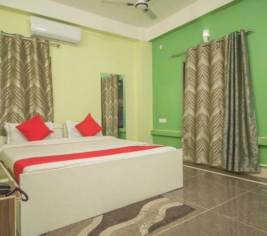 OYO 60634 Hotel Tarulata