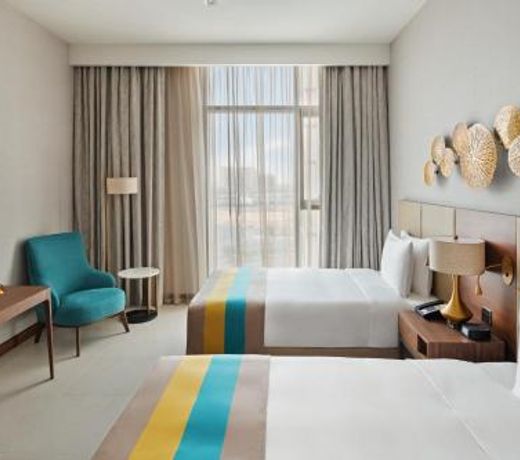 Holiday Inn Dubai Al-Maktoum Airport, an IHG Hotel