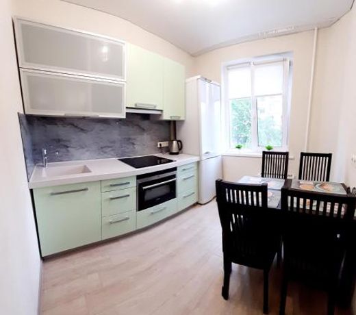 Apartment Rusiyanova 16