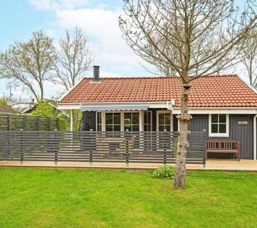 4 person holiday home in Hemmet