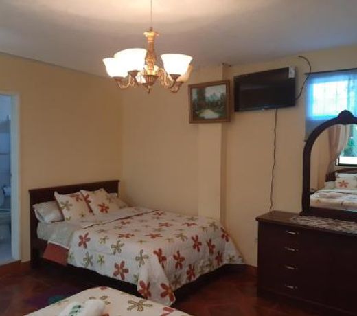 HOSTAL CHARVIC