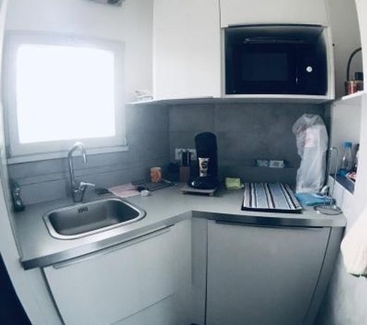 AS18656 - Grand studio vue mer, direct sur plage avec parking prive