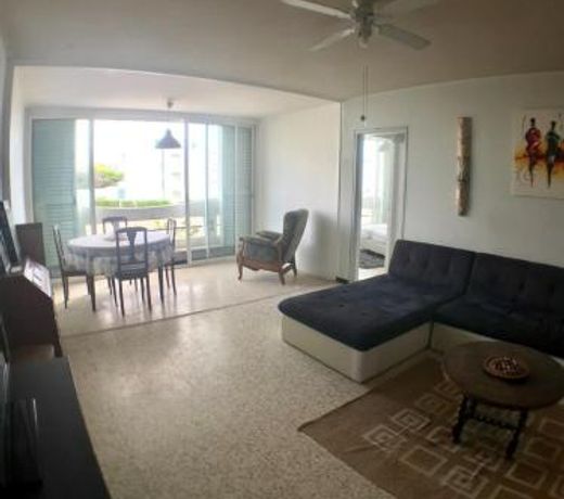 AS17378 - P4 Dans une residence direct sur la plage aec vue mer et piscine