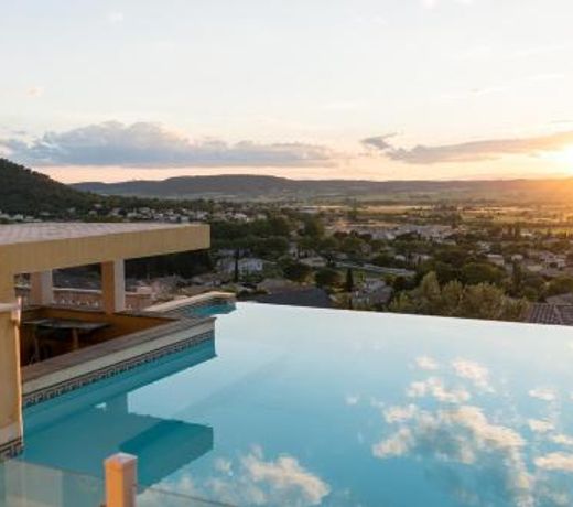 Appartements vue panoramique avec piscine et jacuzzi