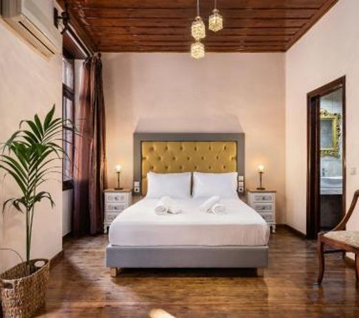 Old Town Suites