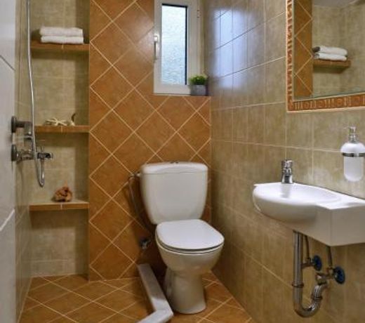 House in Îndless green - Arethousa, Ikaria