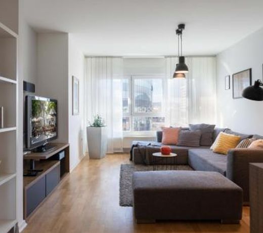 Spacious Apartment in RadniÄka Business Zone - FREE PARKING