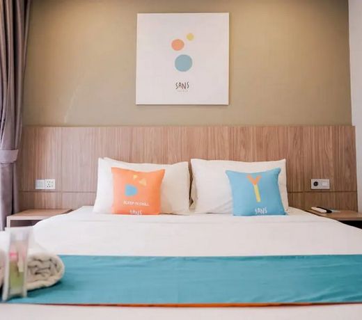 Sans Hotel Puri Indah Jakarta