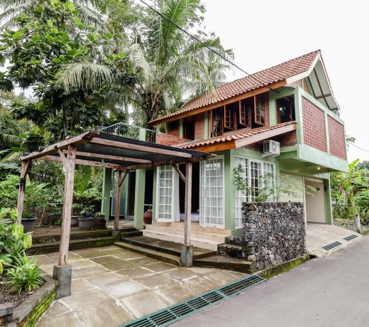 Omah Kemiri 4 Yogyakarta