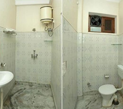 Maa Vaibhav Laxmi Yellow Guest House