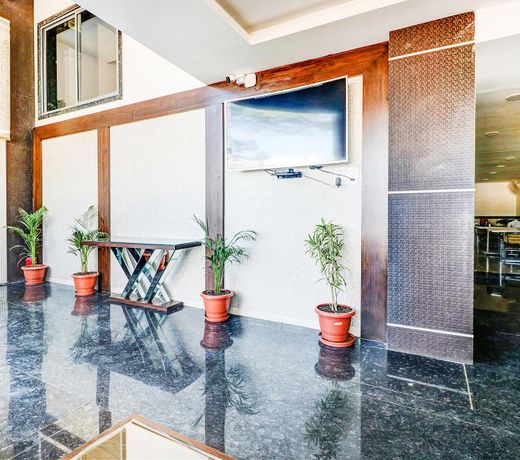 FabHotel Pishori Inn