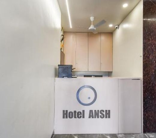 Capital O 71866 Hotel Ansh