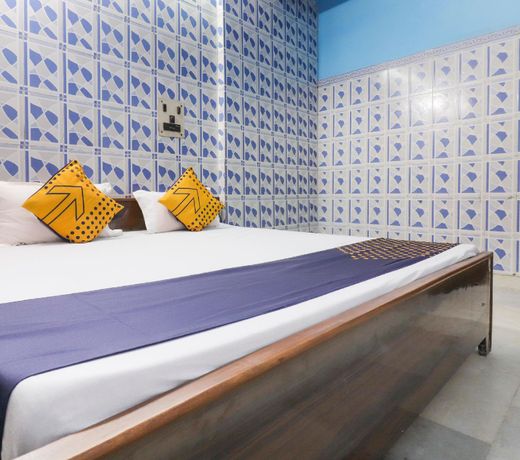 SPOT ON 71107 Hotel Gopal Ji