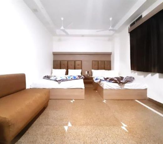 R. G Palace (Ram Ganga Palace)