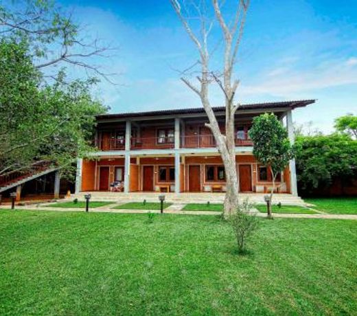 Habarana Lake Resort