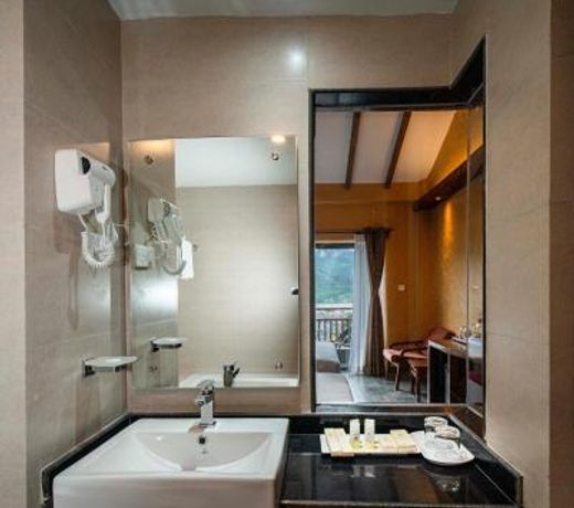 Bar Peepal Resort