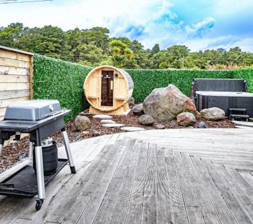 The Grey Straw House - Rangataua Holiday Home