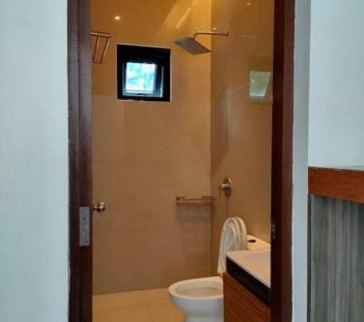 RedDoorz Plus near Villa Lagos Pansol