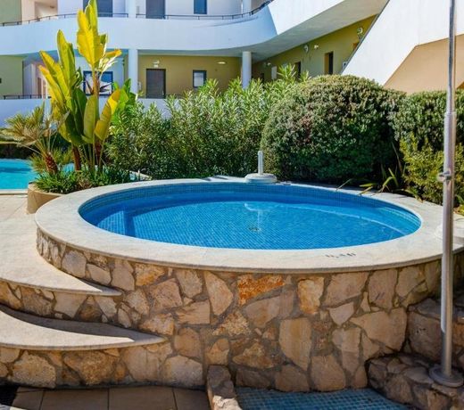 Two Bedroom Apartment in Albur Village 2Q